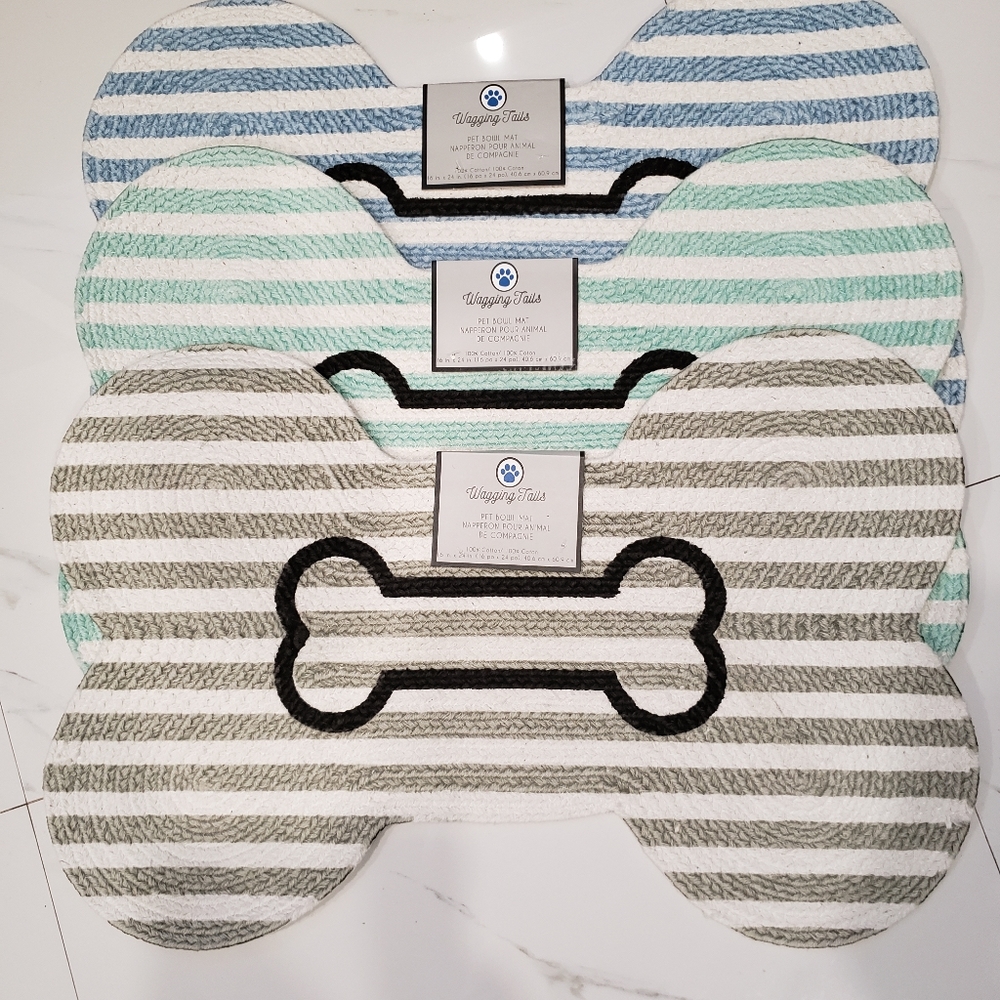 Bone Wagging Tails Pet Bowl Mat
